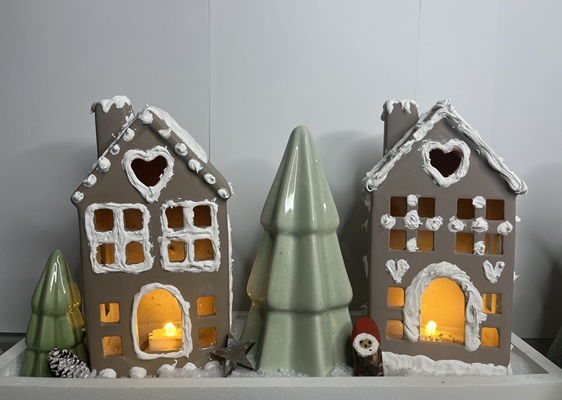 DIY-Blog: Zauberhafte Lichthäuschen für die Weihnachtszeit – So einfach geht's!